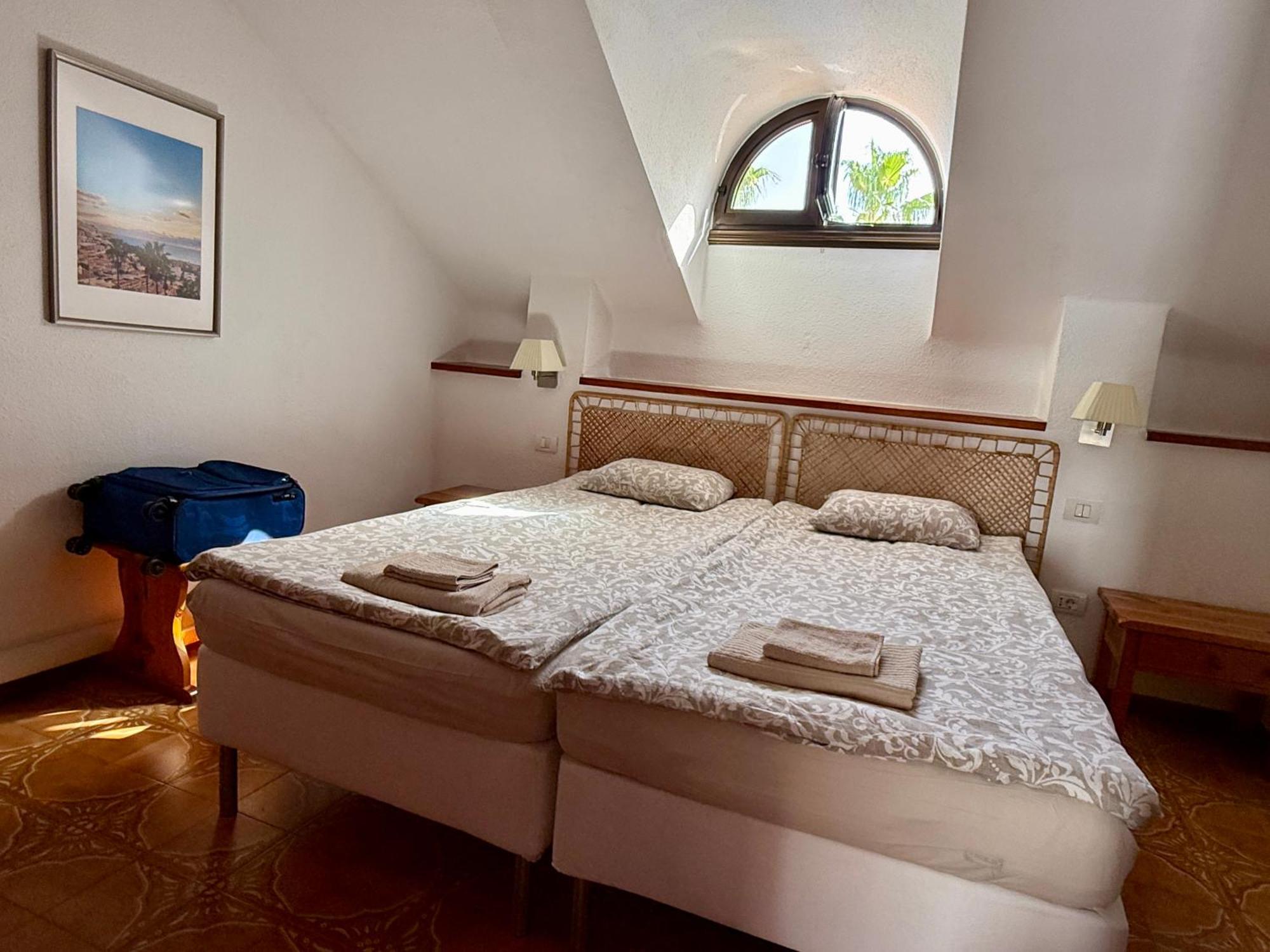 Sunny 2-Bedroom Apartment In Parque Santiago II 플라야데라스아메리카스 외부 사진