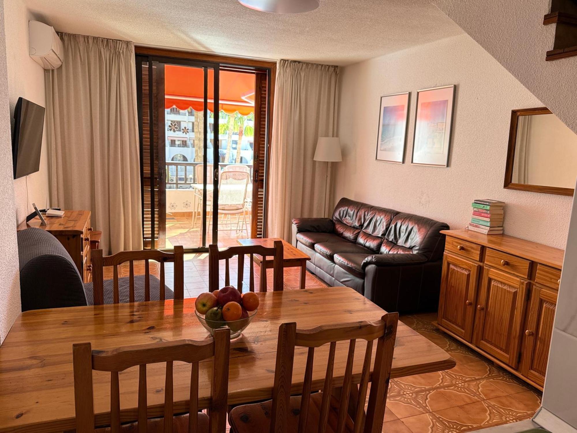 Sunny 2-Bedroom Apartment In Parque Santiago II 플라야데라스아메리카스 외부 사진